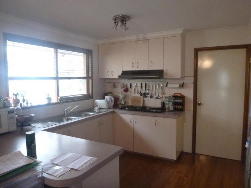 3 Highland Drive, Pakenham VIC 3810