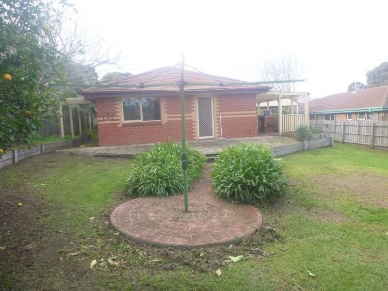 3 Highland Drive, Pakenham VIC 3810