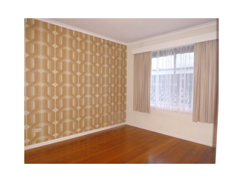 14 Savage Street, Pakenham VIC 3810