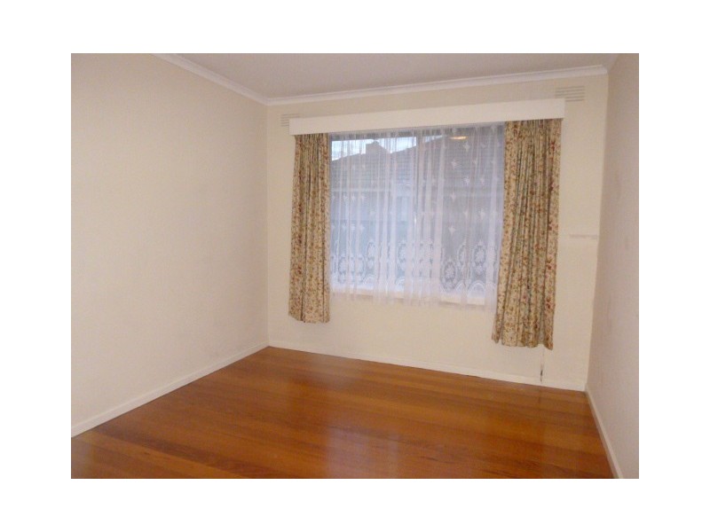 14 Savage Street, Pakenham VIC 3810