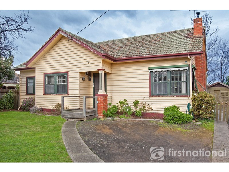 81 Henry Street, Pakenham VIC 3810