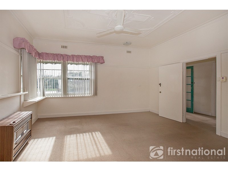 81 Henry Street, Pakenham VIC 3810