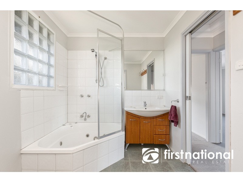 1 Bracelet Street, Pakenham VIC 3810