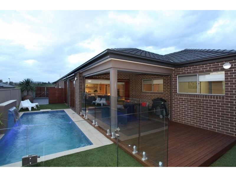 37 Harrison Way, Pakenham VIC 3810