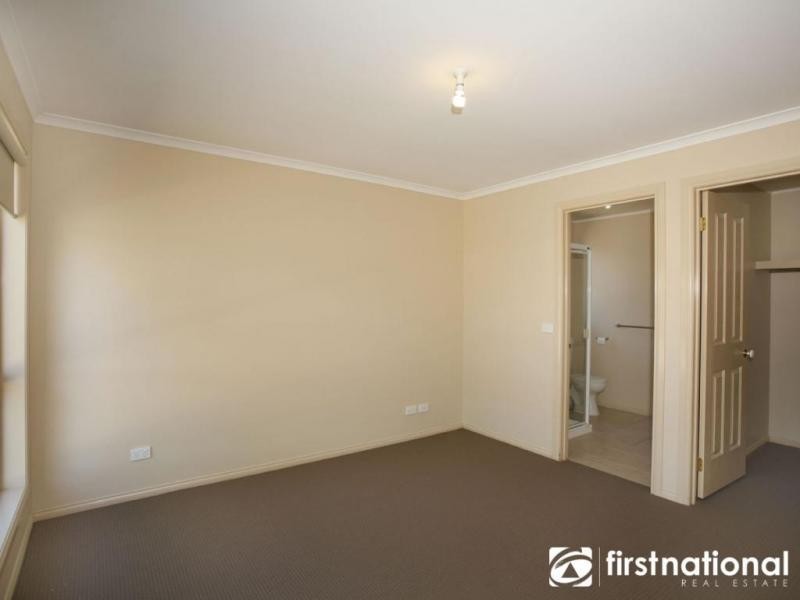 19 Park Boulevard, Pakenham VIC 3810