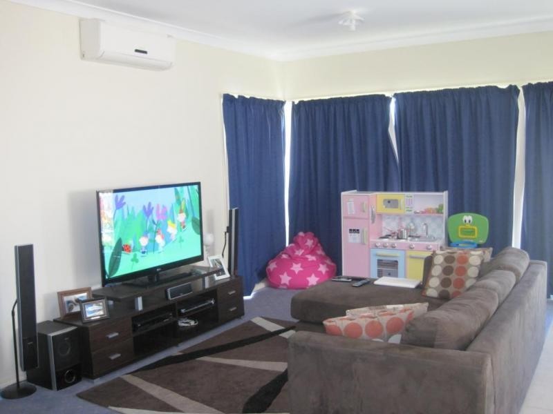 32 Macalister Place, Pakenham VIC 3810