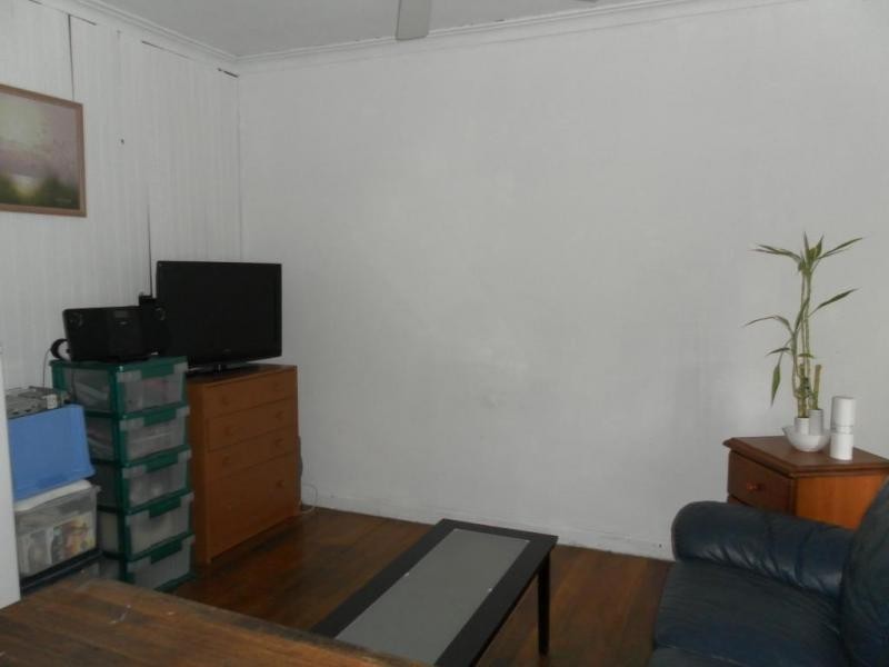 4 Savage Street, Pakenham VIC 3810