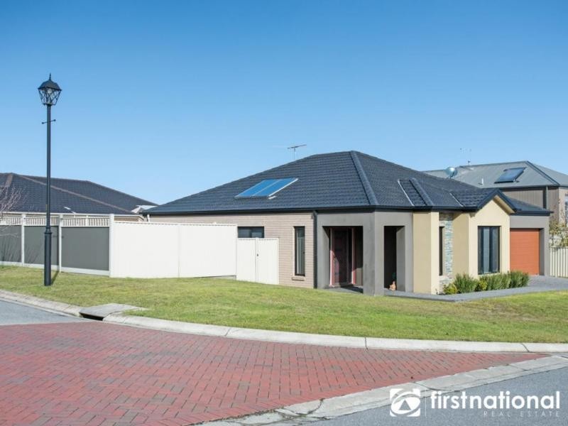 11 Ben Cairn Mews, Pakenham VIC 3810