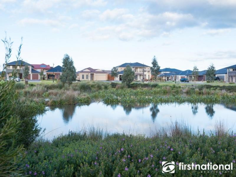 12 Ashford Drive, Pakenham VIC 3810