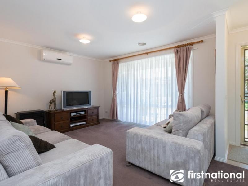 5 Swamp Gum Close, Pakenham VIC 3810