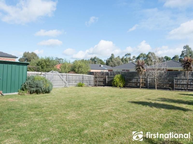 5 Swamp Gum Close, Pakenham VIC 3810
