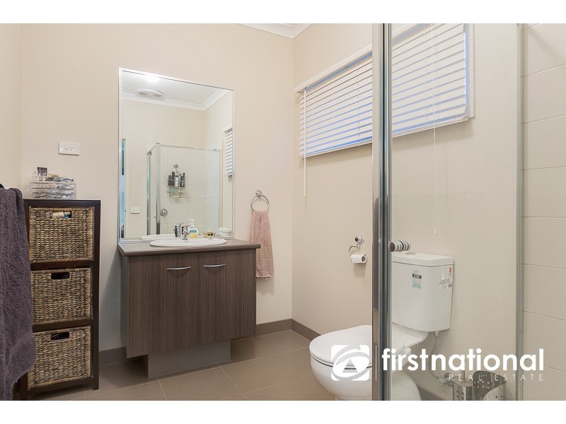 14 Rose Garden Avenue, Officer VIC 3809