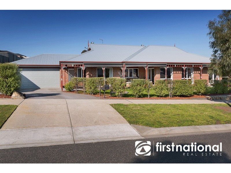 17 Windermere Boulevard, Pakenham VIC 3810