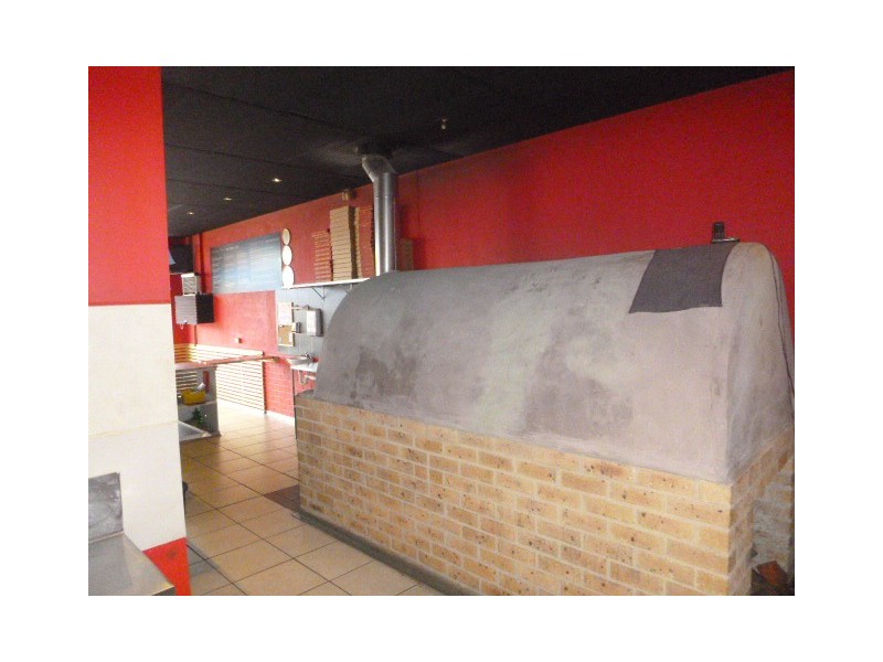 14 Station Street, Pakenham VIC 3810