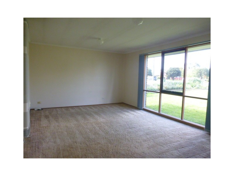 91 Racecourse Road, Pakenham VIC 3810