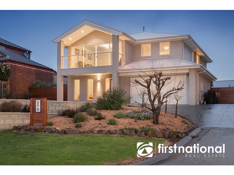 15 Eddie Barron Terrace, Pakenham VIC 3810