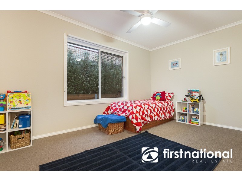 15 Eddie Barron Terrace, Pakenham VIC 3810