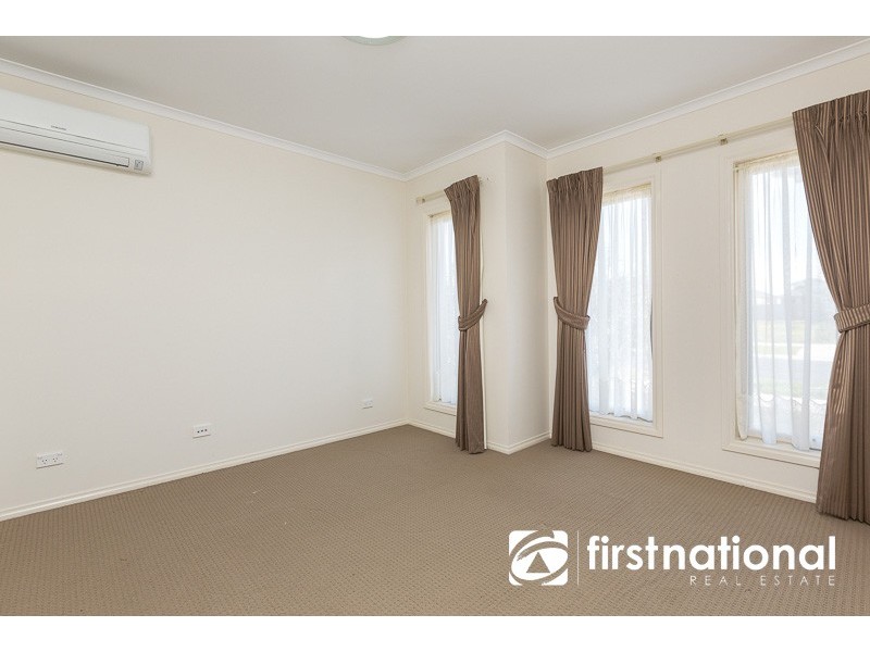 24 Verdant Avenue, Officer VIC 3809