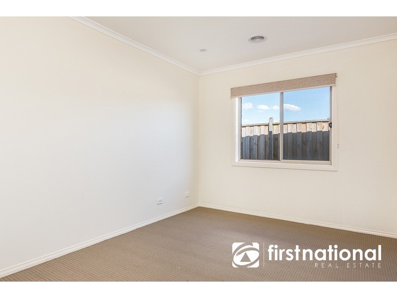 24 Verdant Avenue, Officer VIC 3809