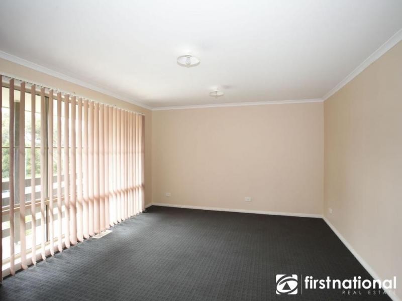 31 Riviera Drive, Pakenham VIC 3810