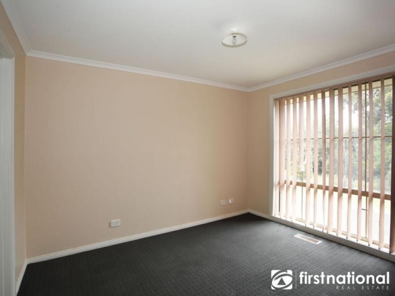 31 Riviera Drive, Pakenham VIC 3810