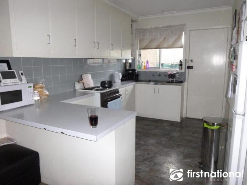 5/2-4 Charles Street, Pakenham VIC 3810