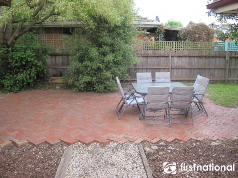 14 Wadsley Avenue, Pakenham VIC 3810