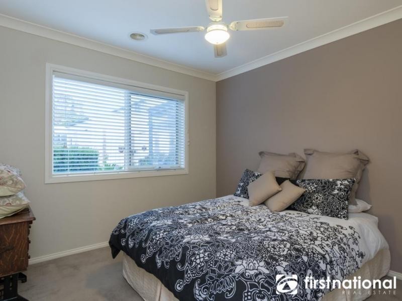 9 Kerry Place, Garfield VIC 3814