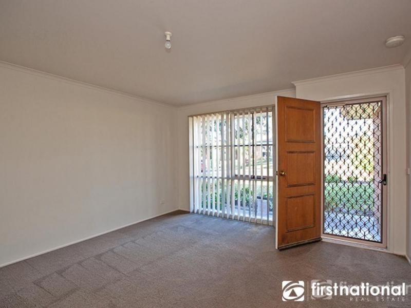 10 McMaster Court, Pakenham VIC 3810