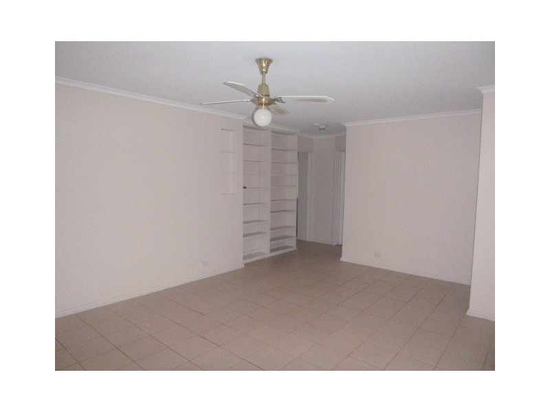 1/1 Greaves Court, Pakenham VIC 3810