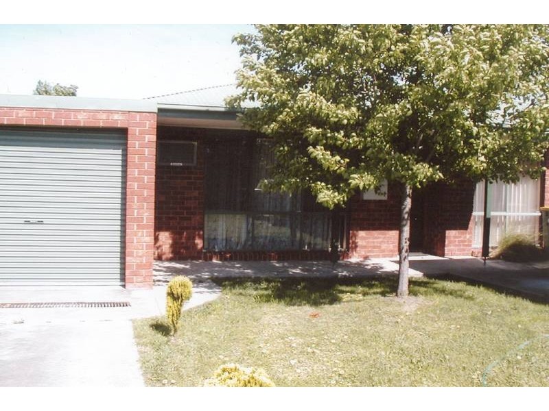 3/10 Roger Street, Pakenham VIC 3810