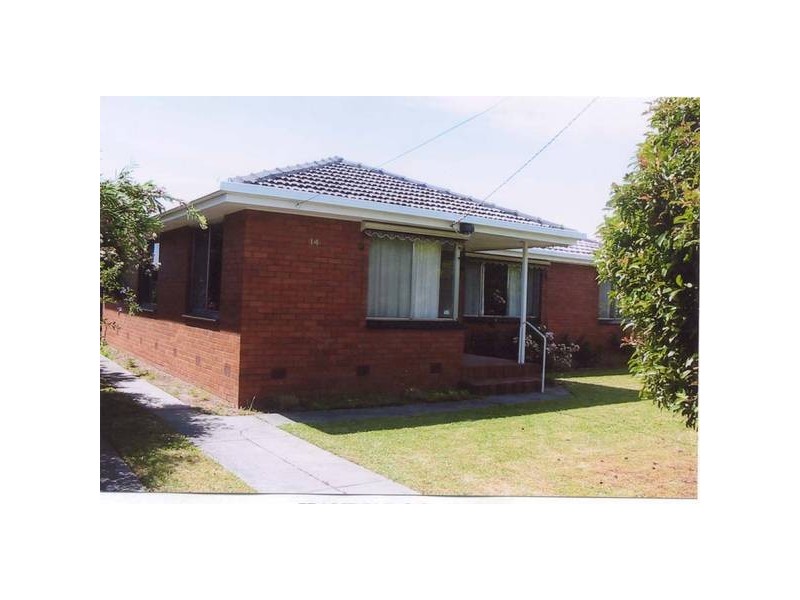 Savage Street, Pakenham VIC 3810