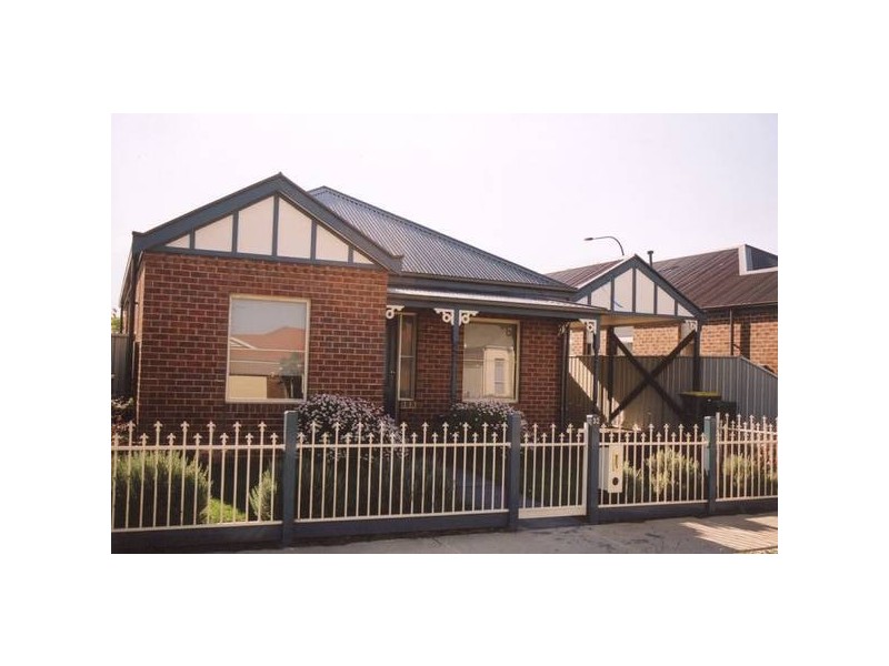 32 Macalister Place, Pakenham VIC 3810