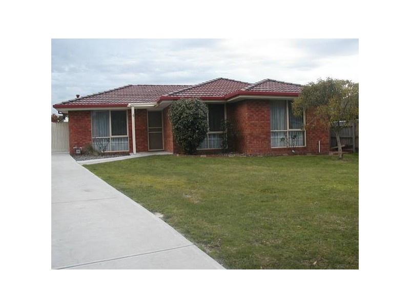 Beaumont Court, Pakenham VIC 3810