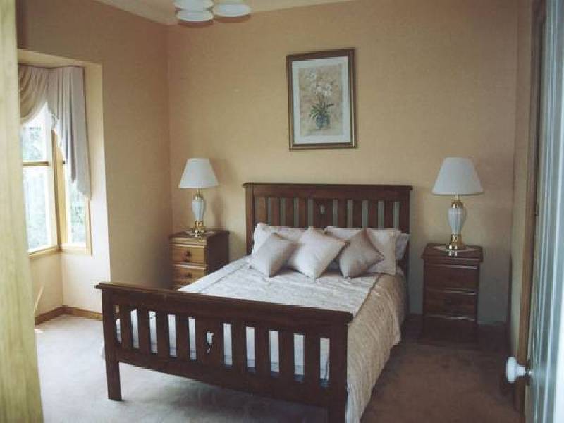 18 Dennis Avenue, Pakenham VIC 3810