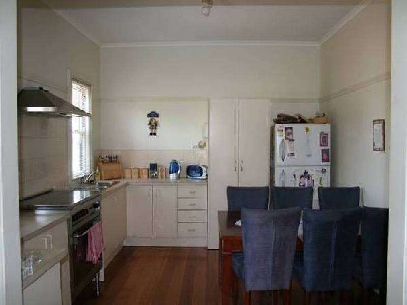 8 Flinders Road, Longwarry VIC 3816