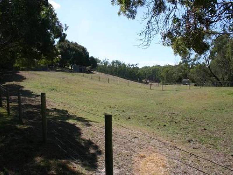 830 Gembrook Road, Pakenham Upper VIC 3810