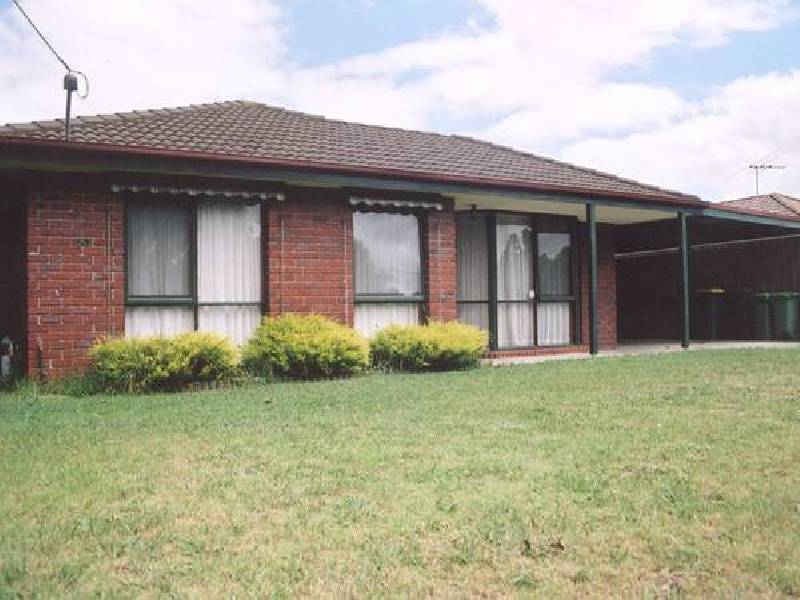 52 Simon Drive, Pakenham VIC 3810