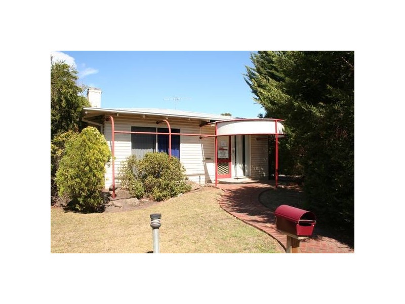 25 Main Street, Pakenham VIC 3810