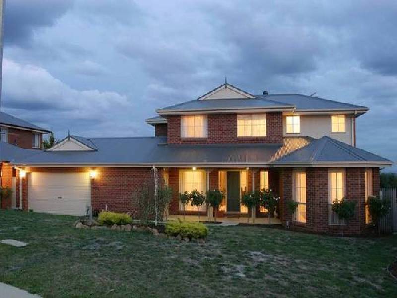 Eddie Barron Tce, Pakenham VIC 3810