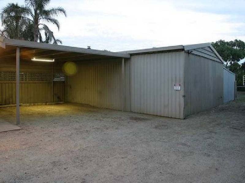 Meeking Drive, Pakenham VIC 3810