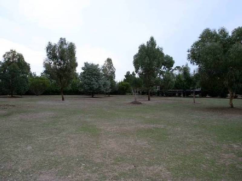 Meeking Drive, Pakenham VIC 3810