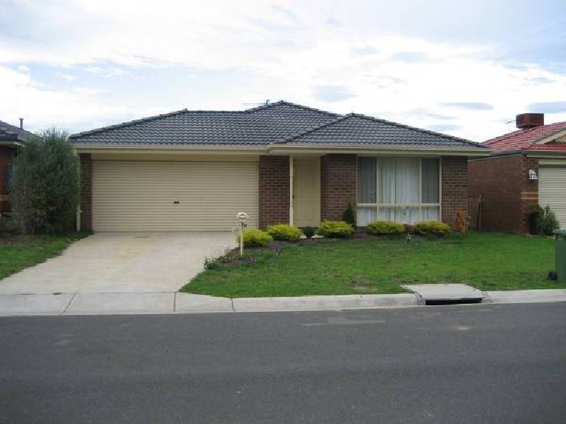 20 Spring Circuit, Pakenham VIC 3810