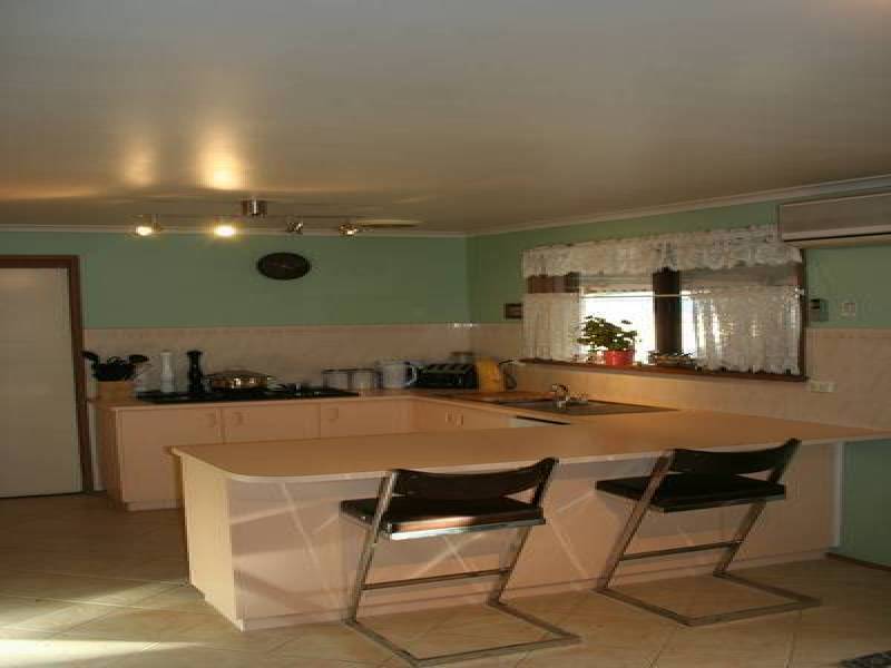 11 Osborn Grove, Pakenham VIC 3810