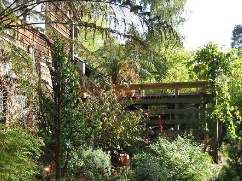 80 Bourkes Creek Road, Pakenham Upper VIC 3810