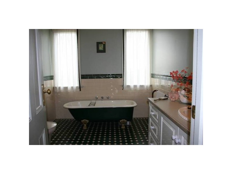 65 Five Mile Road, Pakenham South VIC 3810