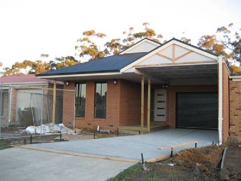 47 Wakenshaw Crescent, Pakenham VIC 3810