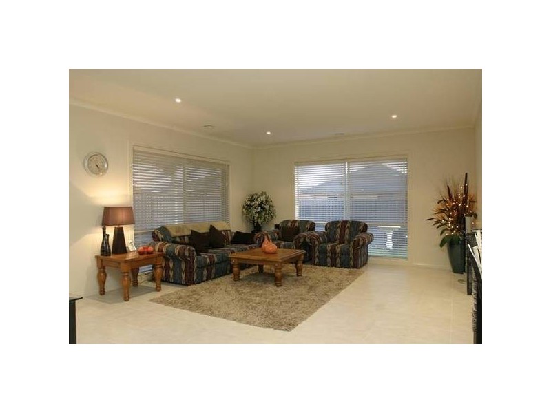 Scarlett Crescent, Pakenham VIC 3810