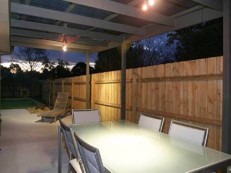 Meeking Drive, Pakenham VIC 3810