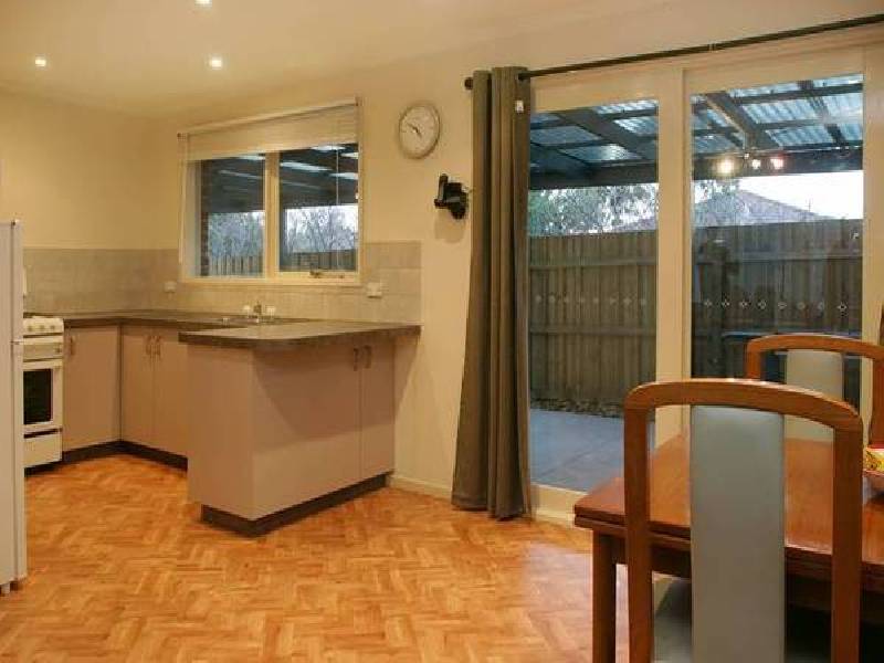 Meeking Drive, Pakenham VIC 3810